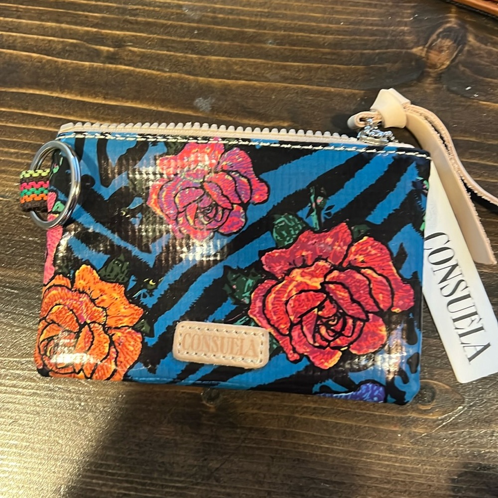 Consuela Pouch